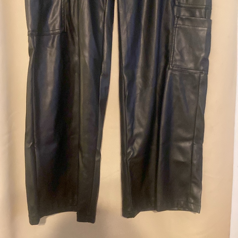 Cargo pants - Picture 9 of 13